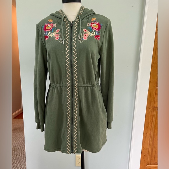 Solitaire Jackets & Blazers - Anthropologie Solitaire Green Floral Embroidered Tunic Hoodie Jacket Size Medium